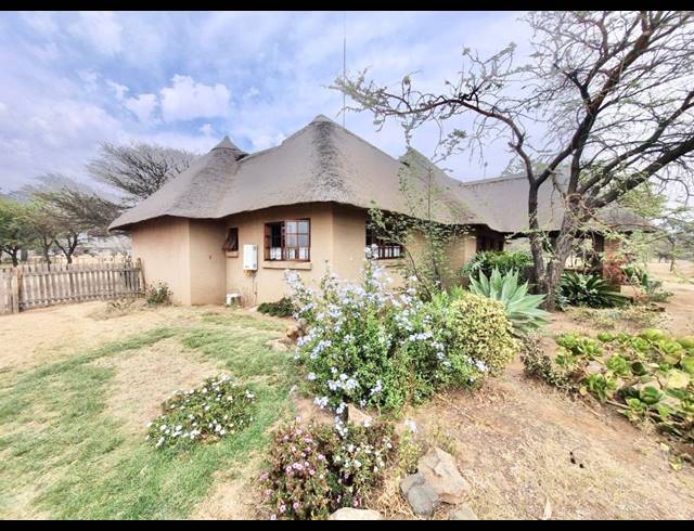 2 BEDROOM HOUSE FOR SALE IN MYNGENOEGEN AH